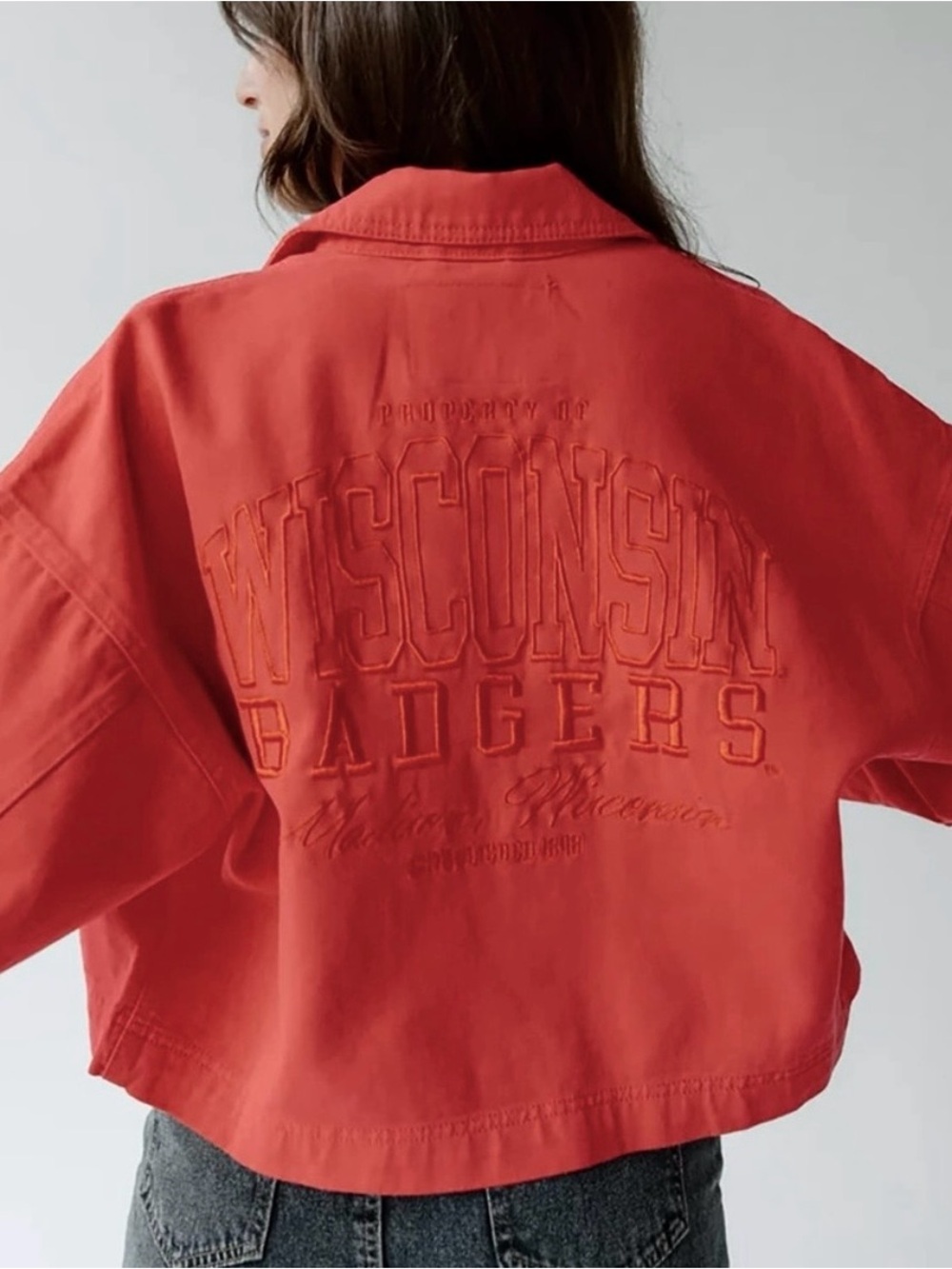 Gameday Wisconsin Badgers Sanders Oversized Cropped Denim Twill Jacket Red Sz L - Picture 2 of 10
